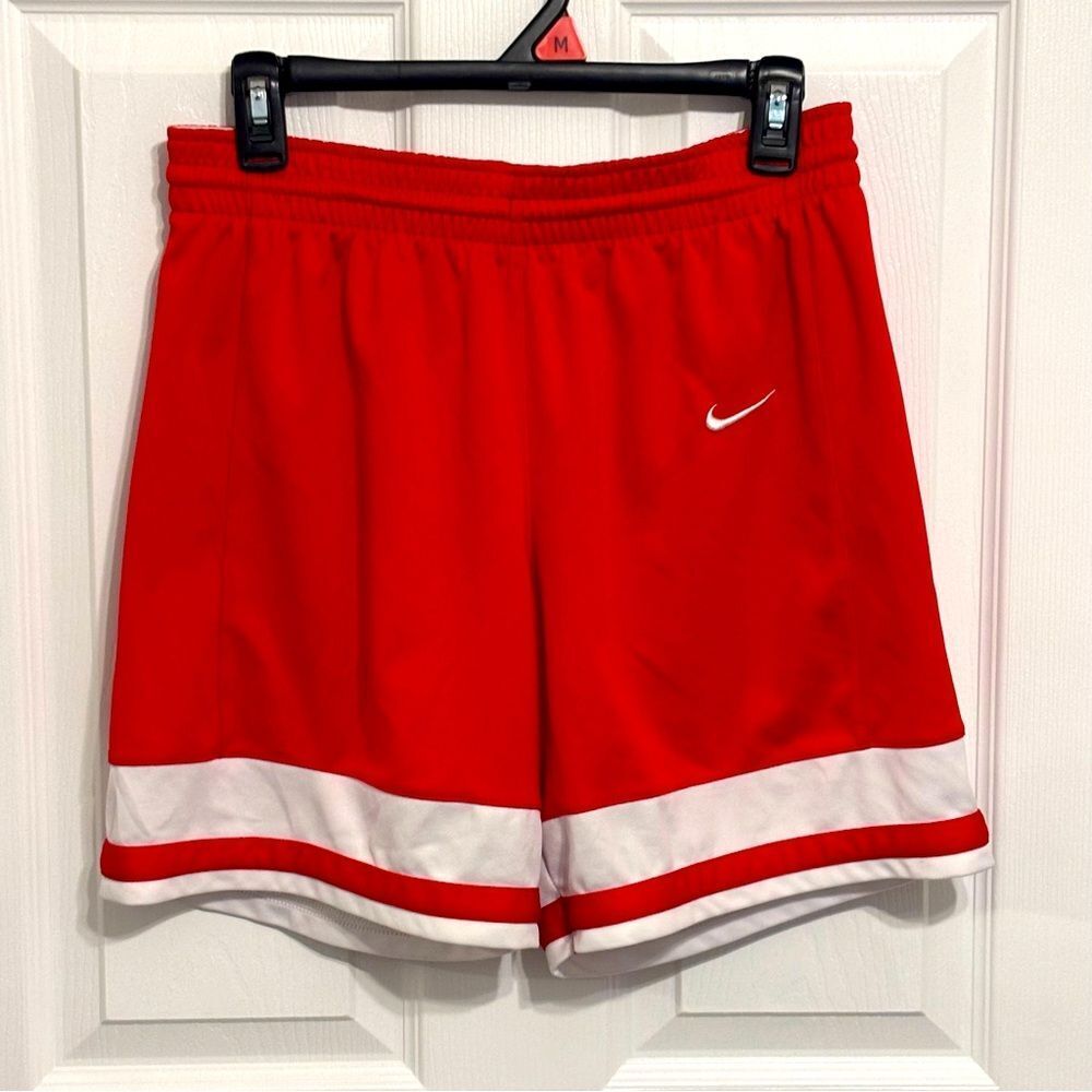 Nike | Women’s Red White Stripes Basketball Athletic Sporty Gym Shorts Size M